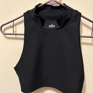 ALO Yoga Black air lux fuse bra top size small thumbnail 3