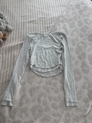 Urban Outfitters Top thumbnail 3