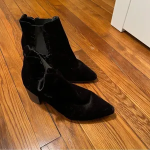 14th & Union Womens Size 8.5 Blain Velvet Ankle Boot Black Heeled Bootie Pointed thumbnail 5