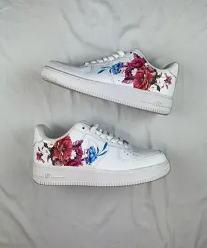 Custom Nike air forces  thumbnail 1