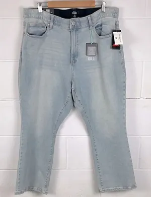 LuLaRoe women’s crop kick flare light wash jean thumbnail 1