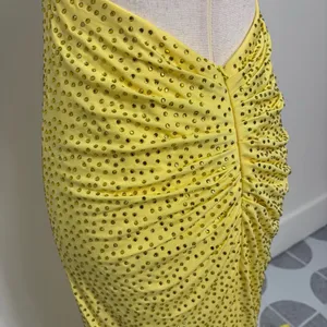 Unbranded Yellow V-Neck Rhinestone Mermaid Open Back Prom Dress Sz 2 thumbnail 4
