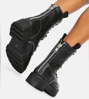 NEW Steve Madden Kanyon Black Platform Combat Boots thumbnail 1