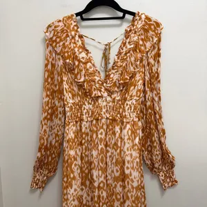 NWT Anthropologie Odetta Ruffled V Neck Maxi Dress Leopard Orange Size XS thumbnail 4