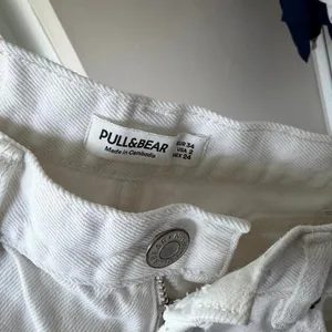 Pull&Bear white wide-leg jeans, size US 2 thumbnail 3