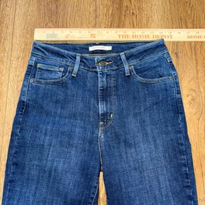Levis 721 High Rise‎ Skinny Jeans Dark Wash Blue Denim Womens Size 29 casual thumbnail 4