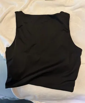 Amazon Black Top thumbnail 1