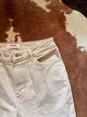 Women's Flare Jeans Beige Bell Bottom Pants Wranglers size 10/30 X 32 High rise fierce flares thumbnail 3