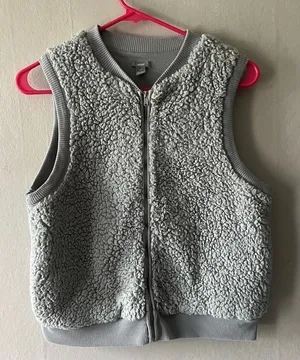 Aerie Gray Sherpa Fleece Zip Front Vest Soft Cozy Sleeveless Jacket Size M thumbnail 1