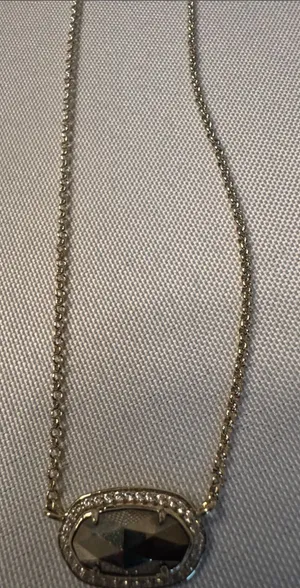 Kendra Scott Crystal Pendant Necklace in Gold Tone thumbnail 1