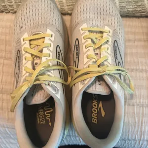 Brooks Women’s Athletic Shoes thumbnail 2
