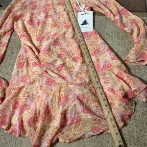 Here Comes The Sun Floral Mini Dress Women L Pink Long Bell Sleeve Ruched Ruffle thumbnail 2