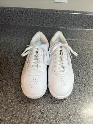 Reebok White Women's Leather Sneakers thumbnail 4
