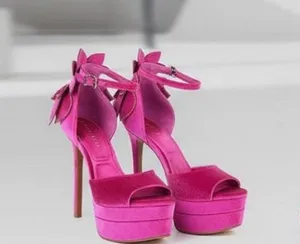 Gianni Bini Fuchsia Velvet Heels Rhinestone Flower Platform Sandals 7 New thumbnail 1