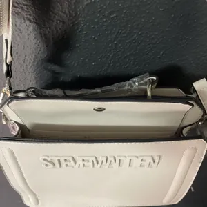 Steven‎ Madden Bevelyn Satchel/Purse Bag Camel/taupe thumbnail 2