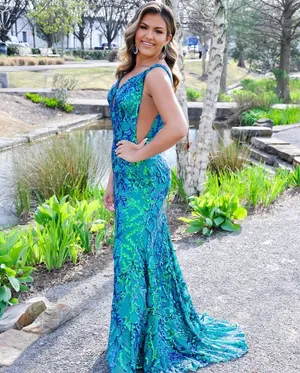 Sherri Hill Sequin Prom Dress thumbnail 3
