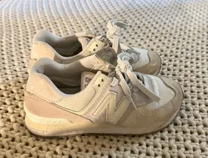 New Balance Shoes Women’s thumbnail 1