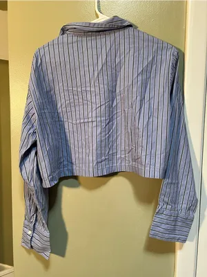 Divided Women's Size Small Cropped Button Down Shirt Blue Navy White Stripes thumbnail 6