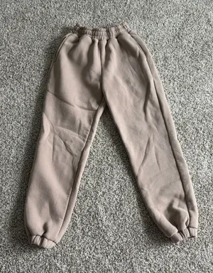 Comfrt joggers  thumbnail 1