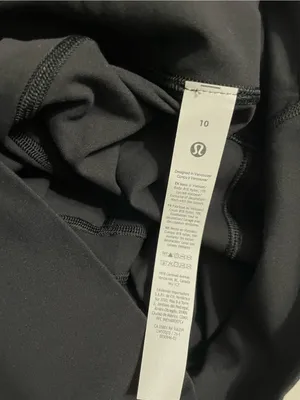 Lululemon athletica NWT Black High-Rise Align 28” Leggings with Pockets Size 10 thumbnail 10