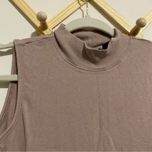 Rachel Zoe Taupe Knit Tank size Medium thumbnail 2