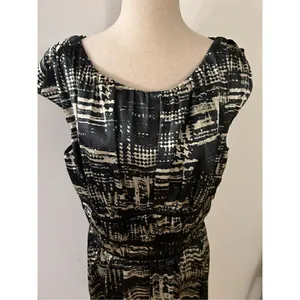Aidan mattox Black and white size 18 dress thumbnail 2