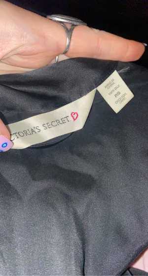 100% Silk Black Victoria’S Secret Robe! thumbnail 5