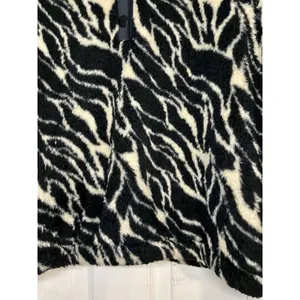 PacSun Zebra Print SzXL Cropped Sherpa Fleece Pullover – Black & Cream thumbnail 7