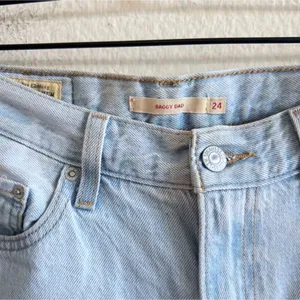 LEVI'S Baggy Dad Light Wash Mid Rise Straight Leg Slouchy Denim Jeans Womens 24 thumbnail 6