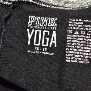 Vintage Y2K Victoria's Secret PINK Yoga Womens Black Foldover Flare Pants XS‎ thumbnail 4