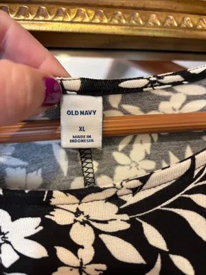 Old Navy Black & White Floral Swing Dress - Size XL thumbnail 3