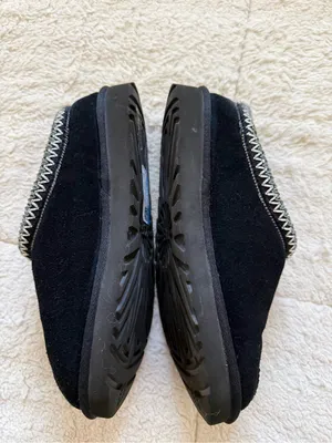 UGG Black Suede Moccasin Slippers Size 8 Silver Braid Cozy Shearling Lined Mules thumbnail 4