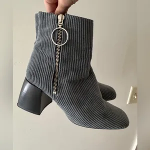 Free People Gray Corduroy O Ring Zip Block Heel Ankle Boots‎ thumbnail 10