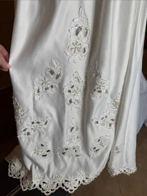 Merry Max Vintage Wedding Gown Size 10 White Pearl Beaded Lace Cathedral Train thumbnail 5