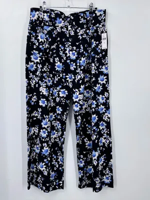 Anthropologie Black Floral Cropped Wide-Leg Pants thumbnail 3