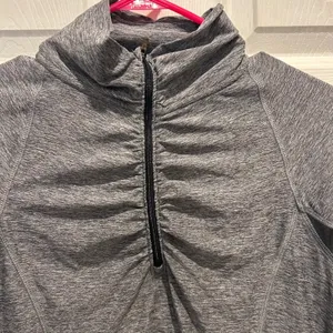Champion Women's Gray Heather Ruched Mock Neck Quarter Zip Athletic Pullover‎ L thumbnail 2