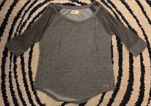 🆕 Hollister Women’s 3/4 Sleeve Top, Size Medium thumbnail 1