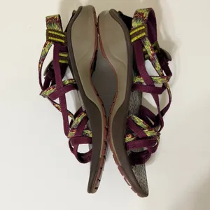 Chacos Z/Cloud X2 Women Strappy Sandals Vibram Sole Purple Maroon Multi Size 7 thumbnail 4