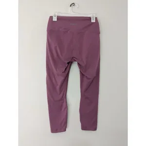 Nobull Women’s Leggings 7/8 High Rise Orchid Color Size Medium thumbnail 10