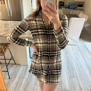 American Eagle Plaid Flannel Shirt Dress Green Cream Small thumbnail 3