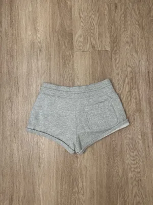 aritzia shorts  thumbnail 2