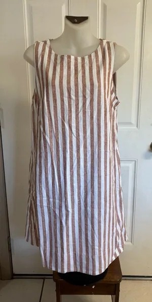 Med Old Navy Brown/White Stripe Sleeveless Linen-Blend Mini Shift Dress thumbnail 1