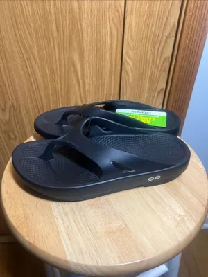 OOFOS Black Women's Sandals Size 7 thumbnail 2