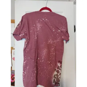 #Momlife Graphic T-Shirt With Leopard Print Accents Splatter Design Cotton & Pol thumbnail 3