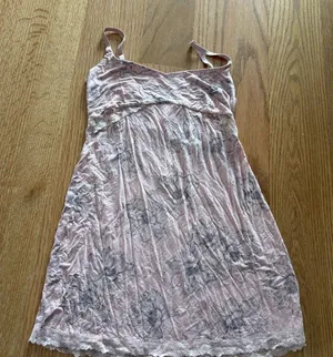 Victoria's Secret night gown thumbnail 1