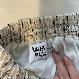 Princess polly tweed skirt Size 4 thumbnail 3