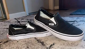 ⚠️SOLD⚠️Vans thumbnail 1