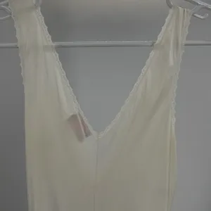 Tessie Cream Lace-Trimmed nightgown lace detail front slit wedding vintage S thumbnail 10