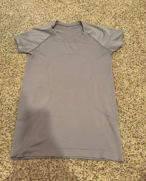 Lululemon shirt thumbnail 1