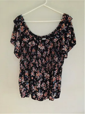 Maurices Women’s 2X Black Floral Smocked Peasant Blouse Short Sleeve thumbnail 1